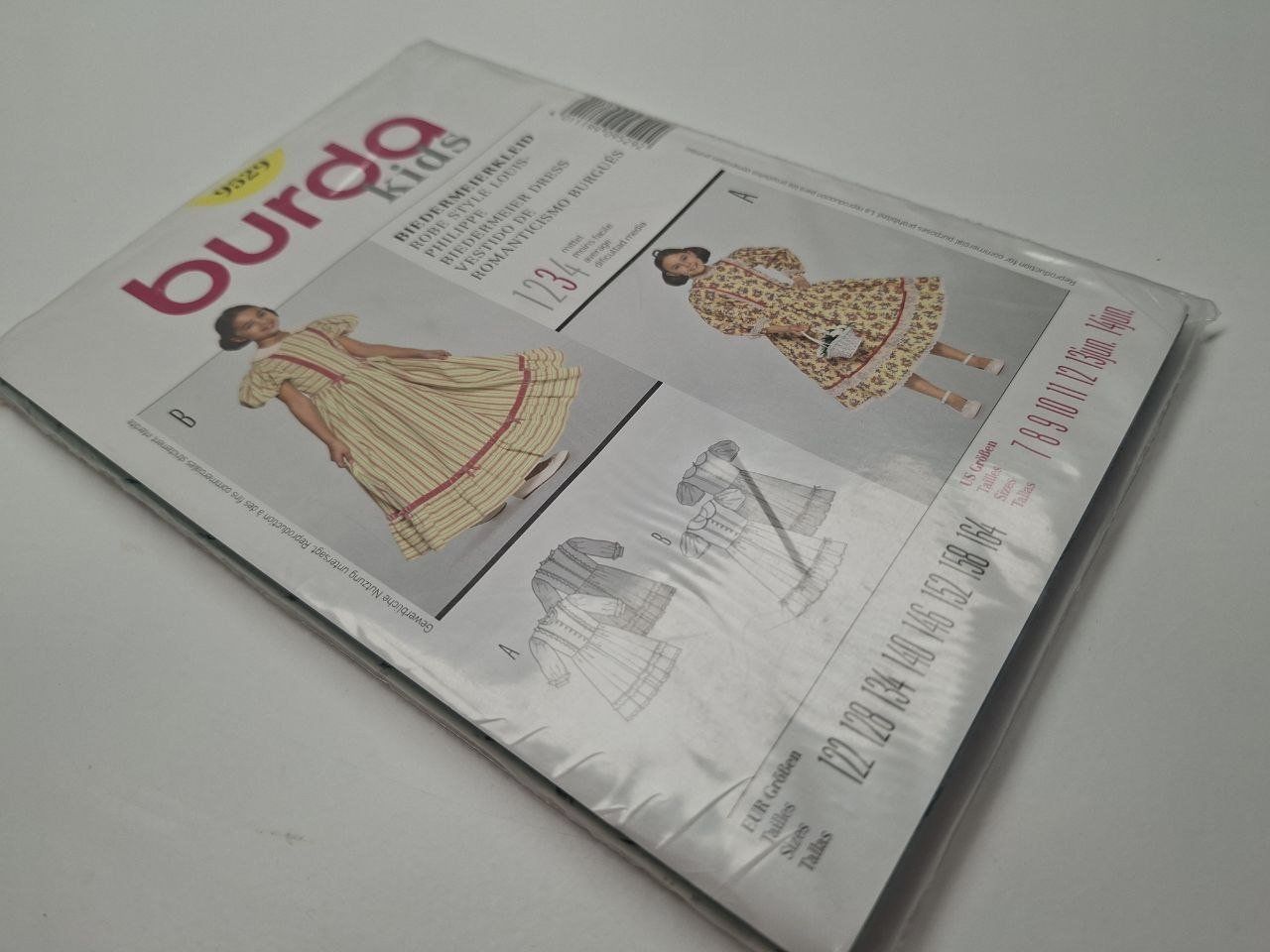 Cartamodelli: Schnittmuster Burda 9529 Bidermeierkleid - Neu & OVP – Nuovo e nell'imballaggio originale da Männedorf venduto da 12_Angry_Doughnuts 3