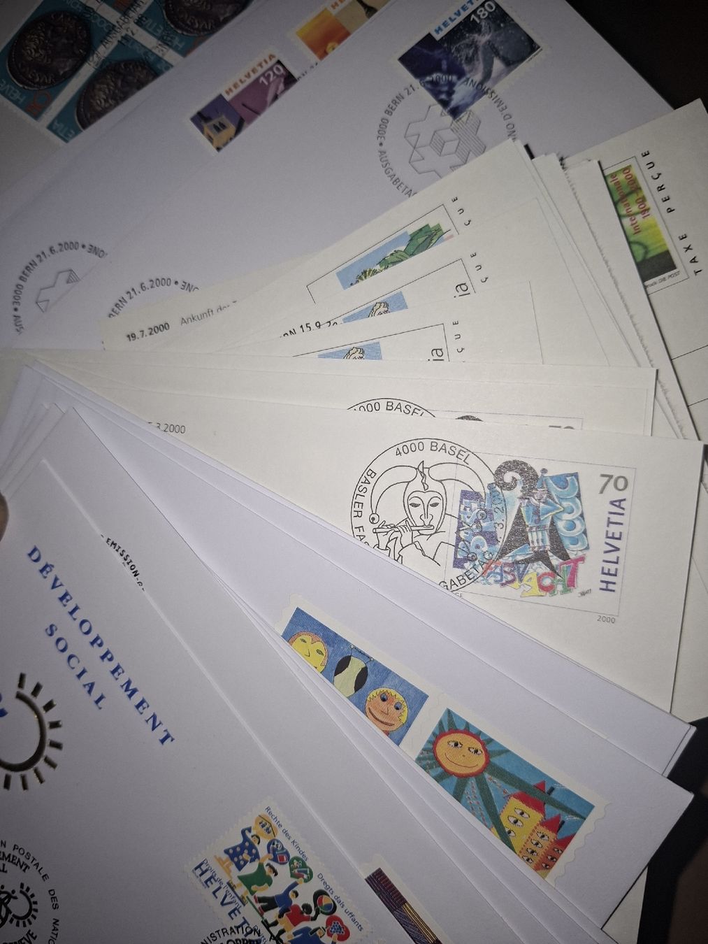 Tous les timbres: Schachtel Briefe / FDC / eca  – D'occasion à Balgach par SIMEON27 9