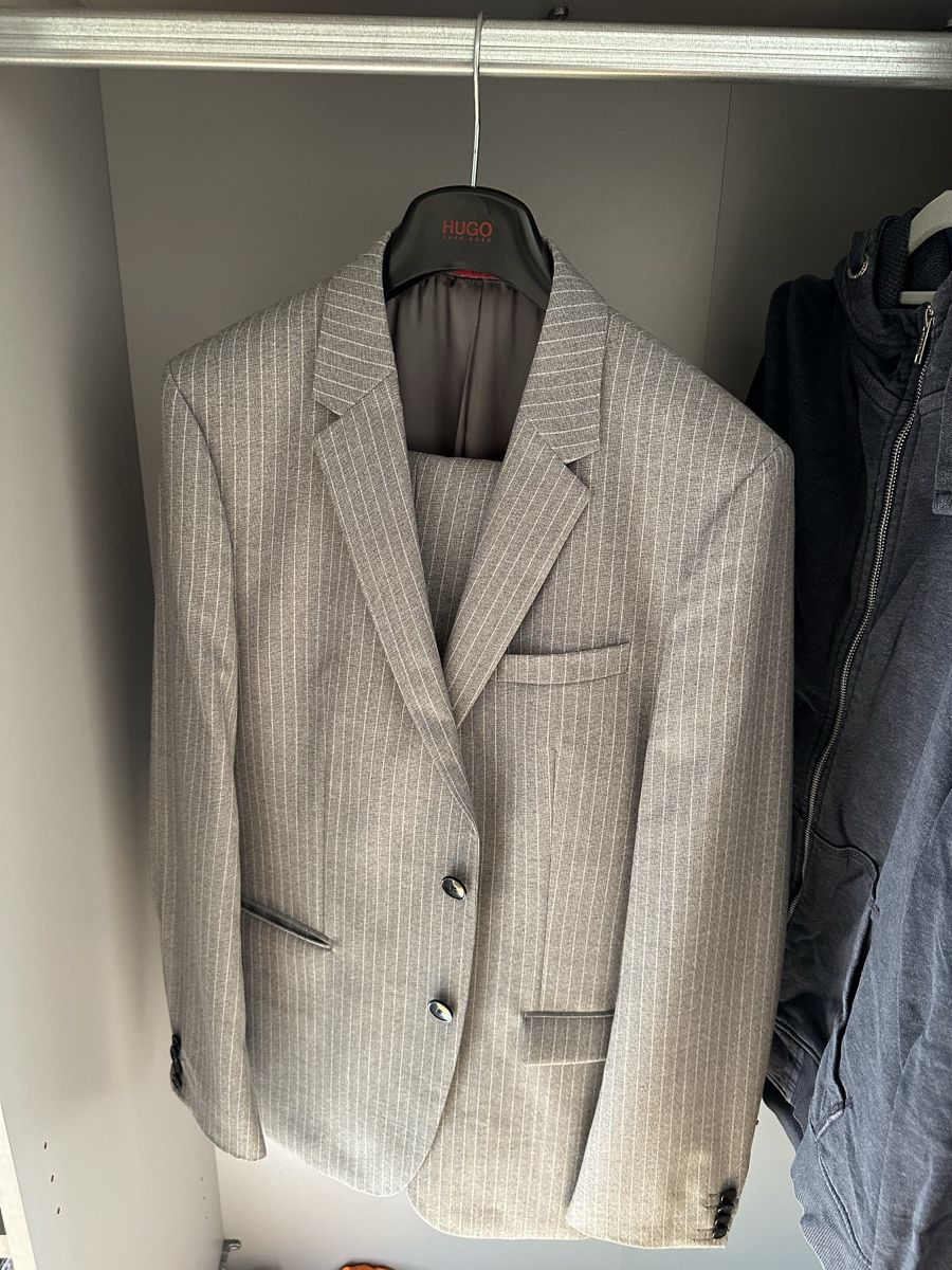 Hugo Boss Completi: Hugo Boss Anzug Grau Weiss gestreift – Nuovo (secondo la descrizione) da Adlikon b.Regensdf venduto da sil_5gp9 1