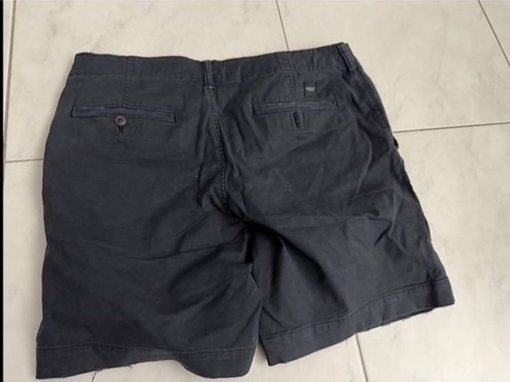 Pantaloni: American Eagle Herren Shorts, Dunkelblau, Grösse L – Nuovo (secondo la descrizione) da Oftringen venduto da Kad.Ha 1