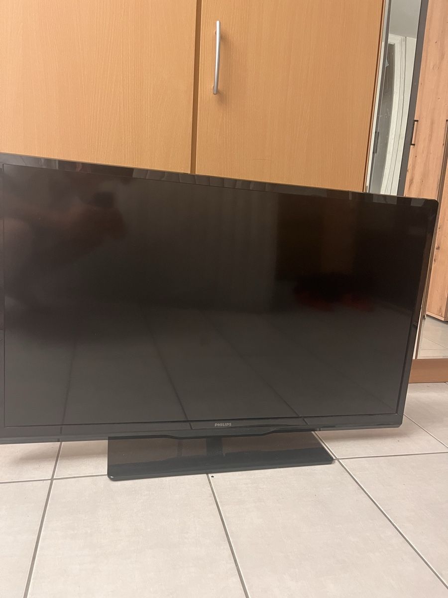 Televisori: Philips Television 42 inch used – Usato da Neuhausen venduto da jul_6tv8