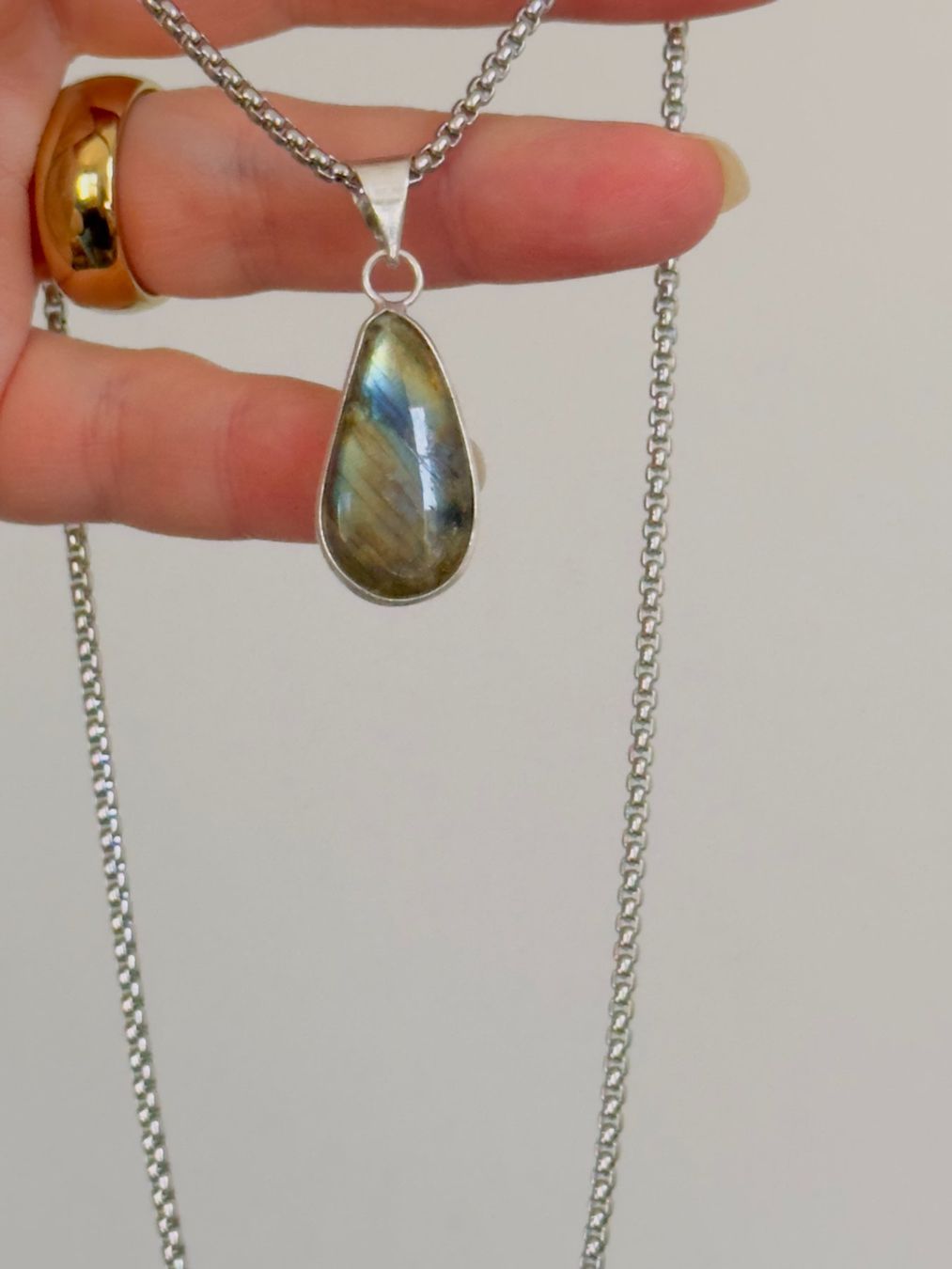 Catenine: Fashionable labradorite necklace – Nuovo e nell'imballaggio originale da Genève venduto da AGBERG 4