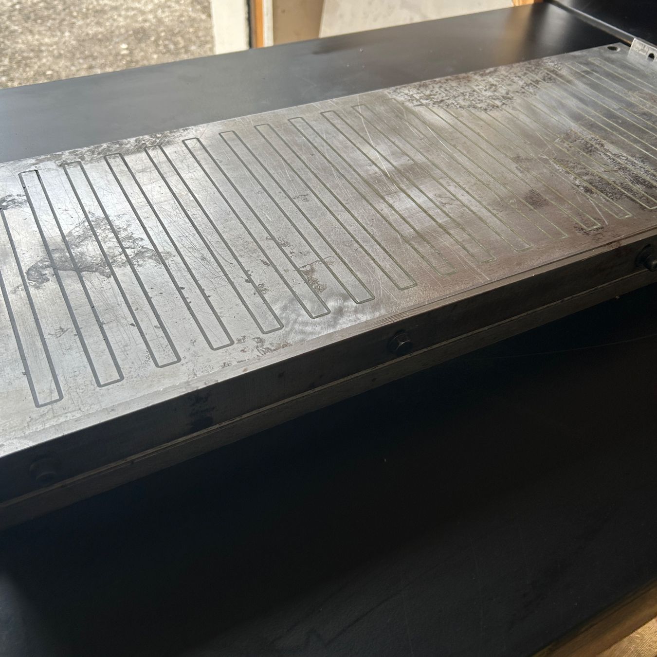 Tutti gli attrezzi: Grosse Eclipse Magnetspannplatte 80 x 30 x 7 cm – Usato da Untersiggenthal venduto da sinamoll 4