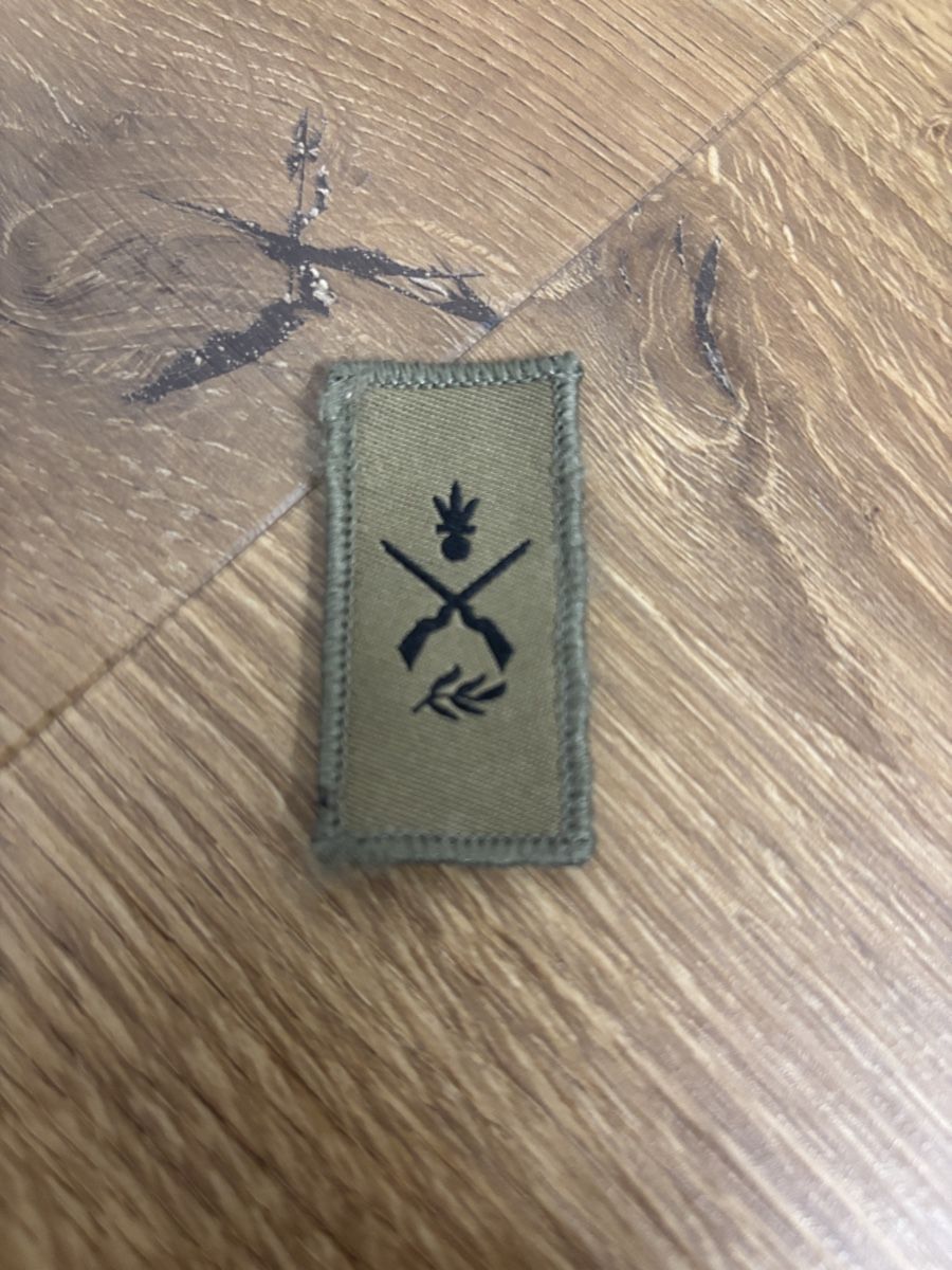 Schweizer Armee Uniformen: Schweizer Armee Abzeichen Stoffabzeichen Infanterie – Gebraucht aus Stachen von stachi08