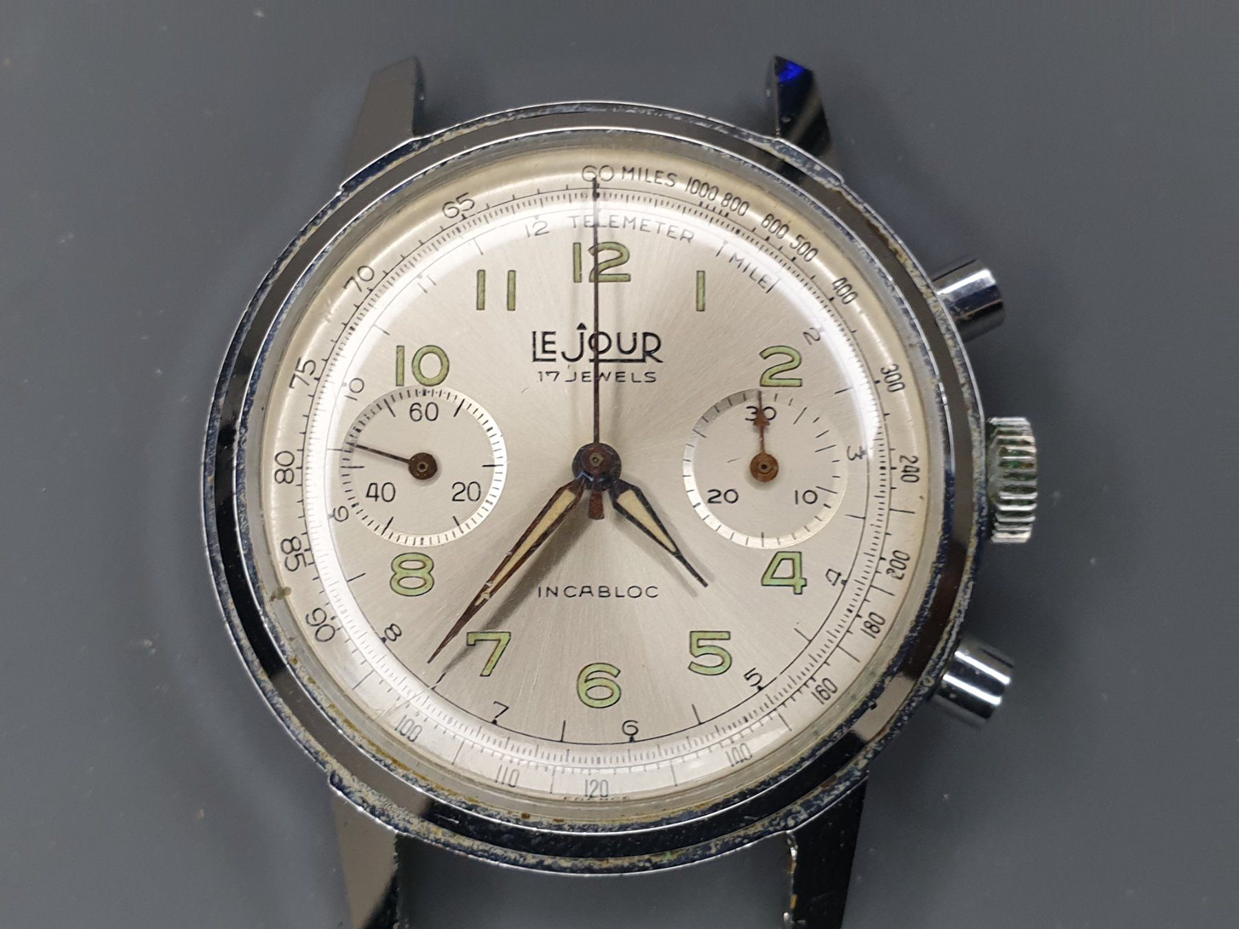 Montres: Le Jour - 37mm – Défectueux à Neyruz FR par Flyback 1