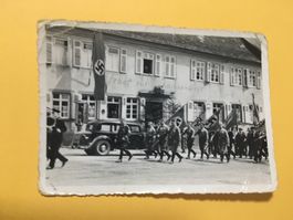 Fotografie 2 Weltkrieg Militär Soldaten Gasthof (4)