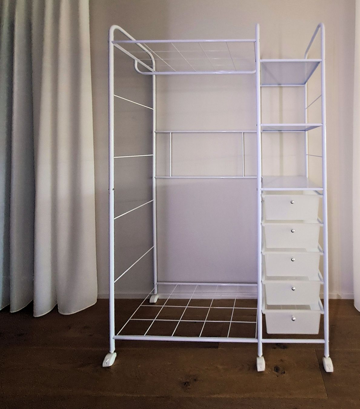 Guardaroba: Garderobe / Kleiderständer – Usato da Egnach venduto da baratos