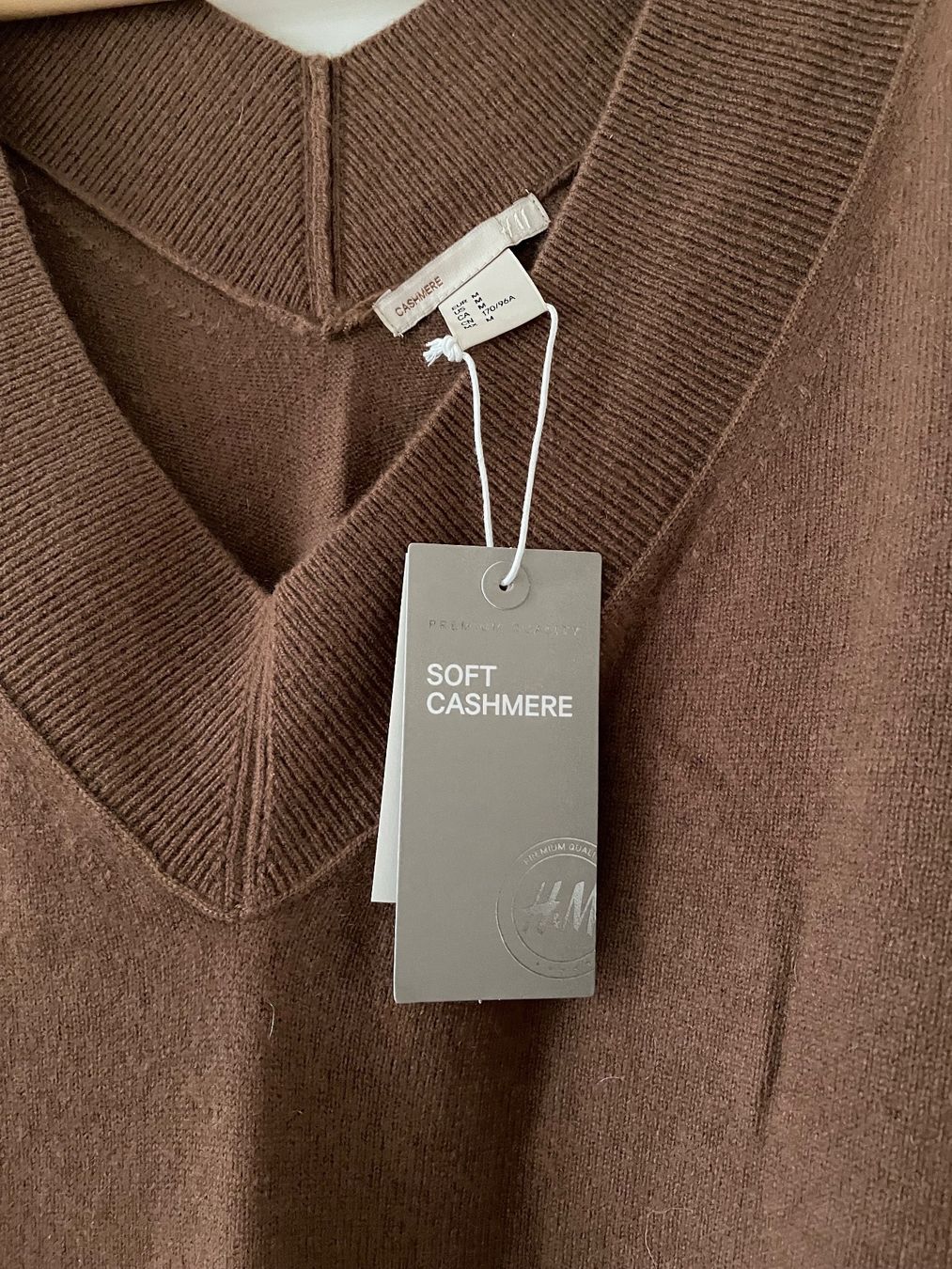 H&M Pullover & Sweatshirts: Neu Kaschmirpullover  100% Soft-Kaschmir H&M Premium Gr.M – Neu und originalverpackt aus Felben-Wellhausen von begean 1