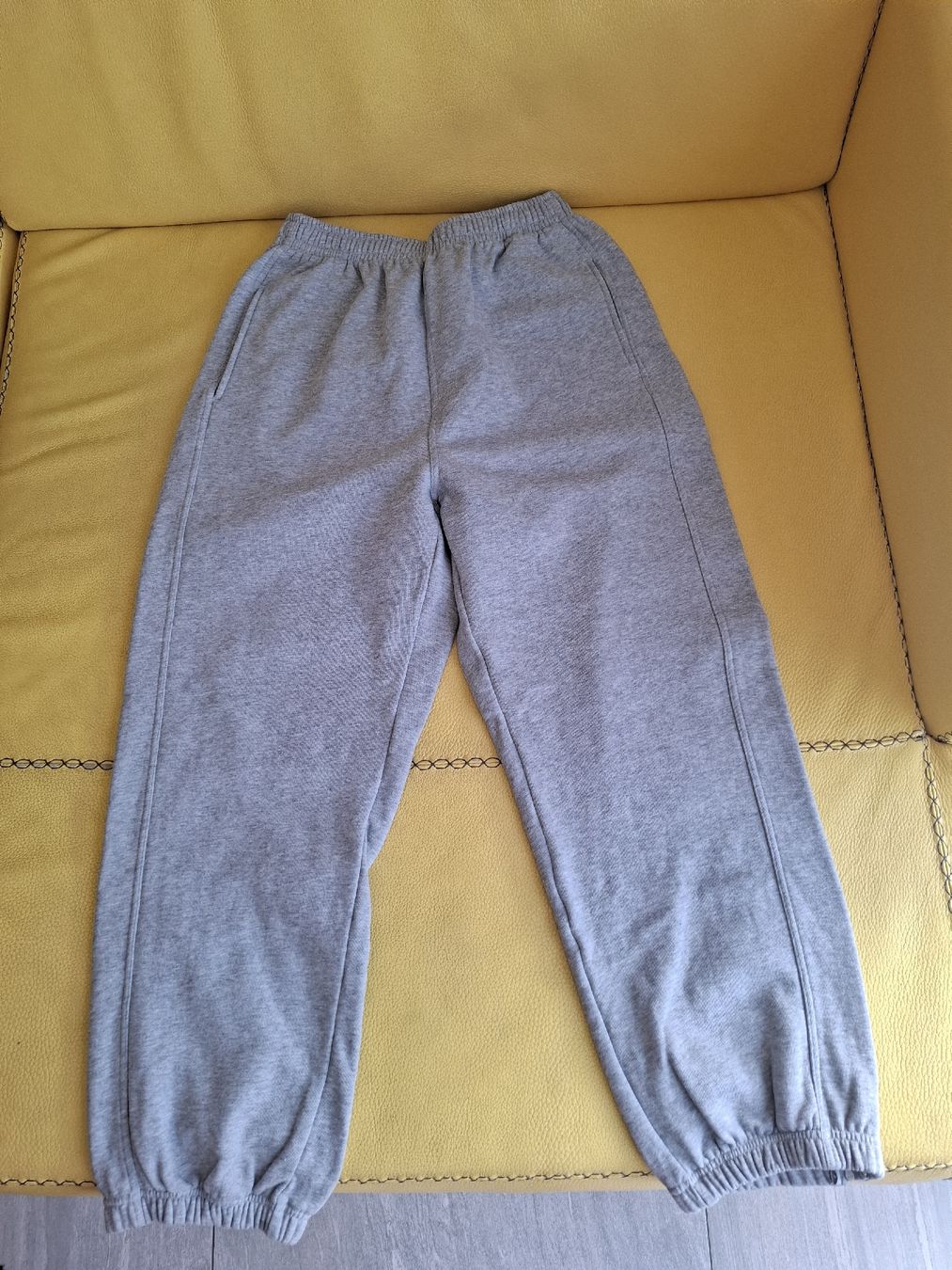 Pullover & Sweatshirts: URBAN CLASSICS  sweat zippé + pantalon – Gebraucht aus Moutier von kiki0608 3
