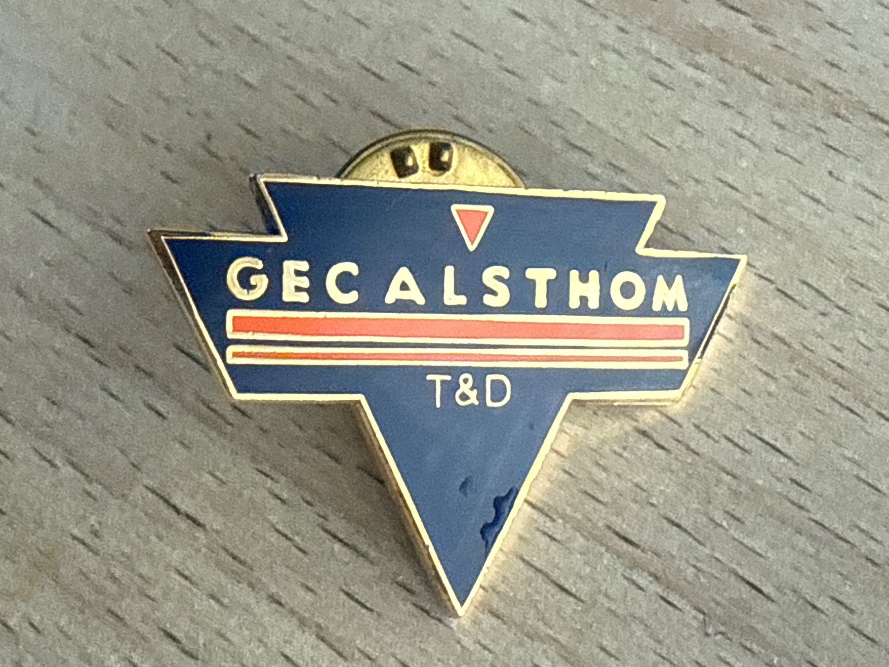 Plaketten & Abzeichen: Pin GEC ALSTHOM T&D – Gebraucht aus Glattbrugg von Schweigmatt