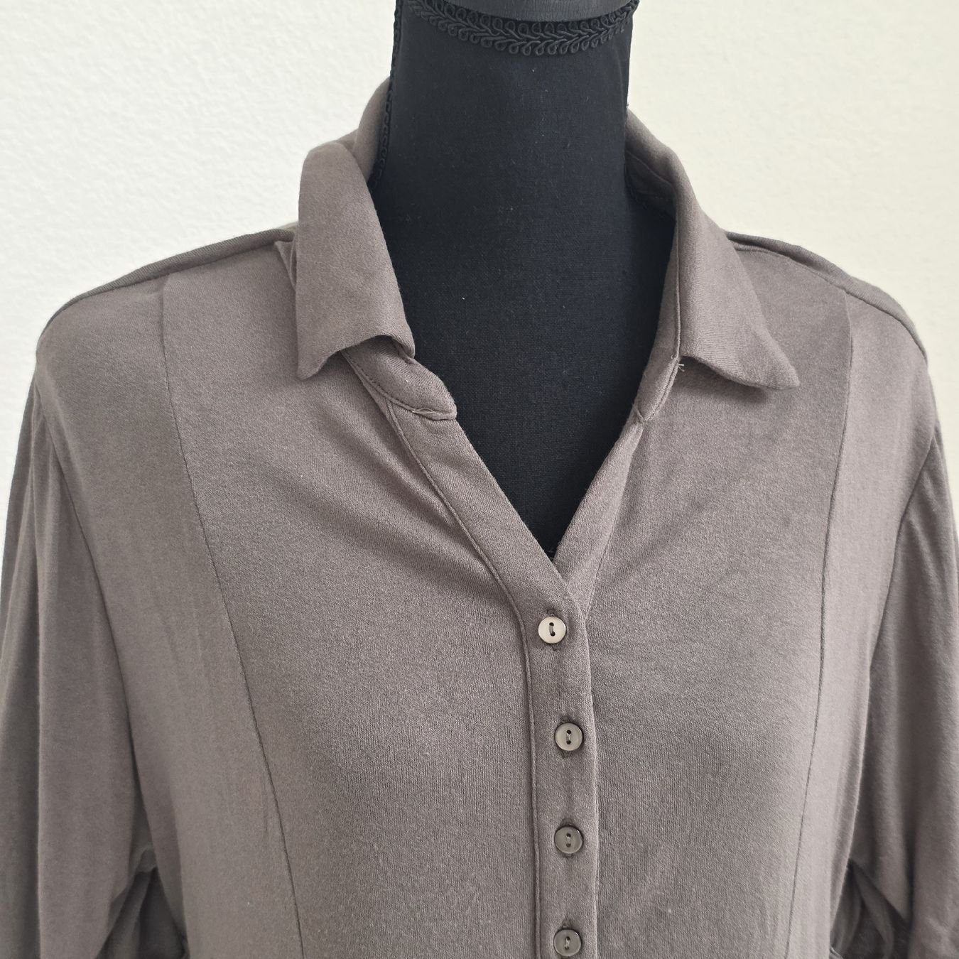Vestiti: Kleid Grösse L mit Kragen, Knopfleiste – Usato da Rheinsulz venduto da Gilea 1