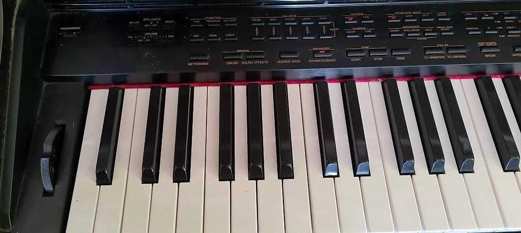 Musikinstrumente: ROLAND KR-4500  – Gebraucht aus Muttenz von mus_c9gh 3