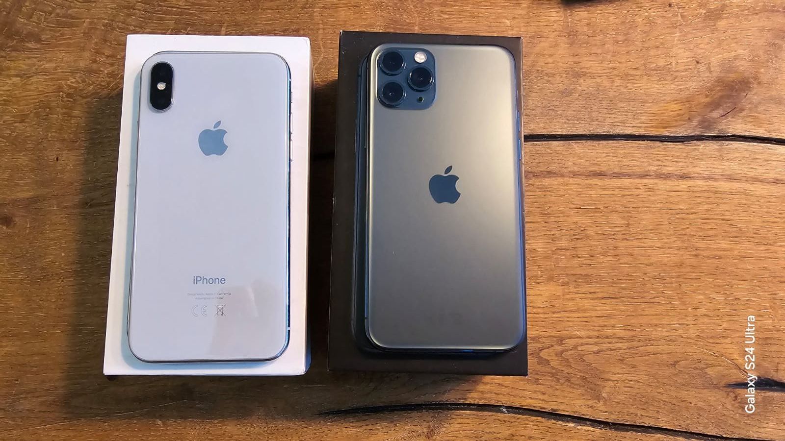 Apple Telefoni cellulari / Smartphones: iPhone 11 Pro 64 GB + iPhone X 64 GB – Usato da Bülach venduto da Julia_S 2