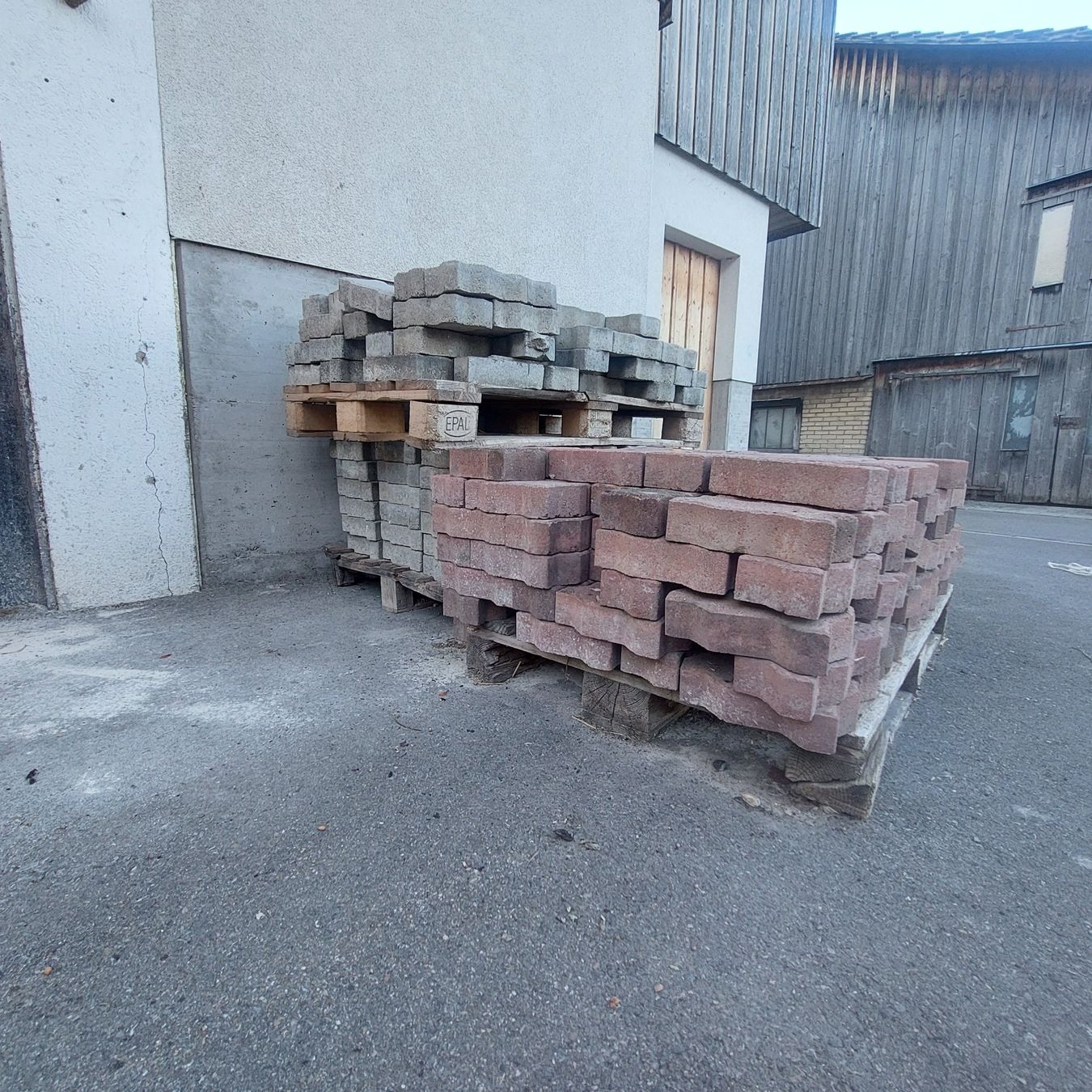 Steine & Dachziegeln: Verbundsteine – Gebraucht aus Hinwil von pas_pgd5 1