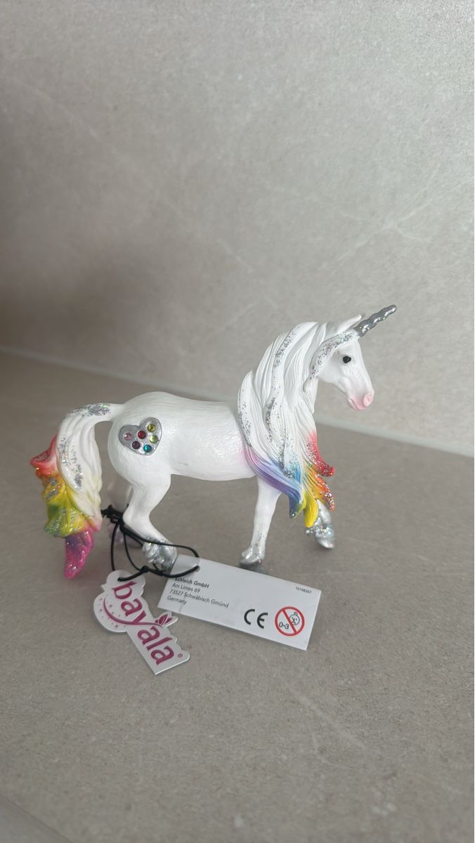 Schleich Giocattoli: Schleich Bayala Einhorn mit Glitzer & Regenbogenmäh – Nuovo e nell'imballaggio originale da Oensingen venduto da ErsteSahne.