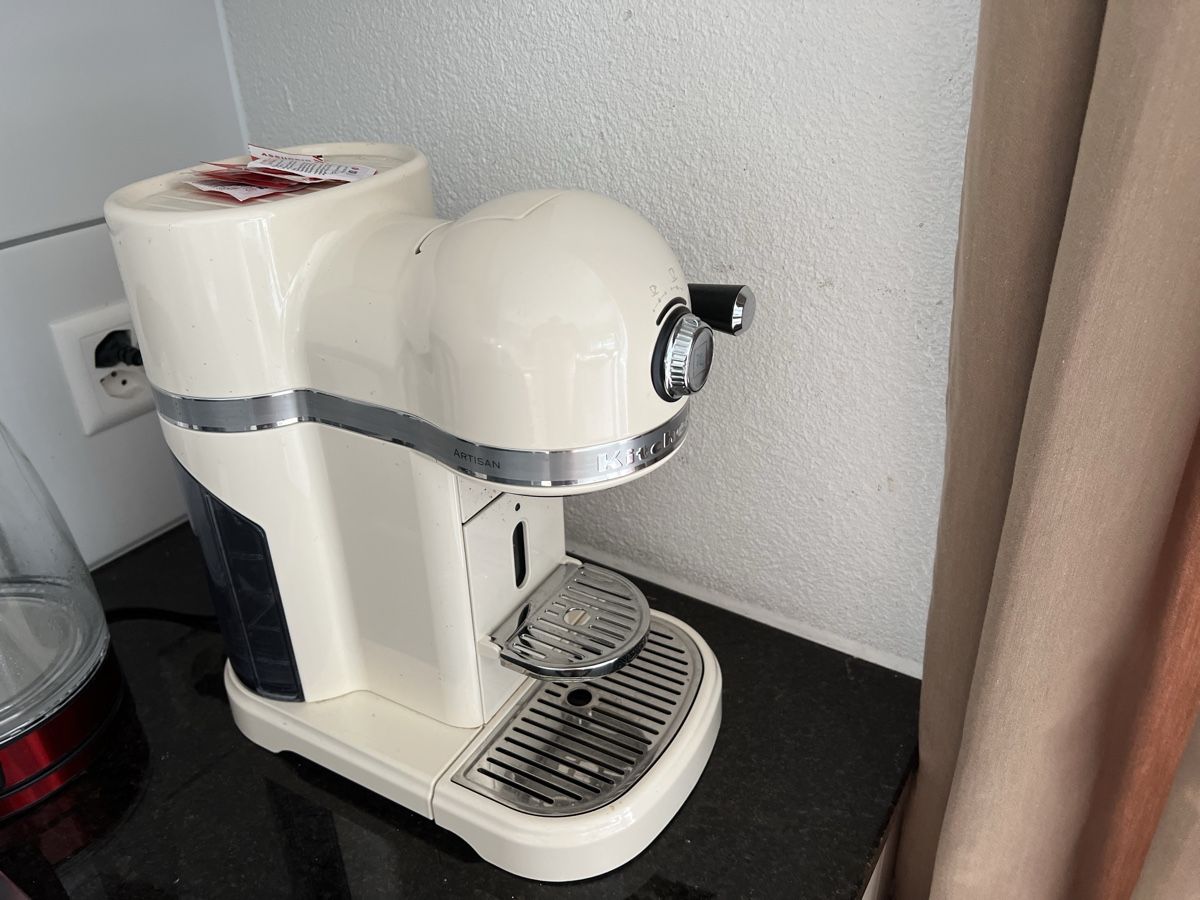 Machines à café & Machines à expresso: KitchenAid Artisan Nespressomaschine – D'occasion à Emmenbrücke par lello64