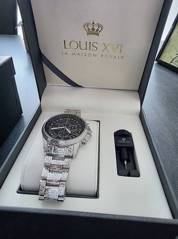 Montres: Palais Royale 1019 - 43mm – Neuf avec emballage d'origine à Hauptwil par she_ch7h 2