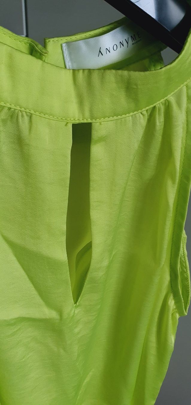 Top: Designer Top in hellgrün Satin Grösse 34/XS – Usato da Stansstad venduto da InStyle8 5