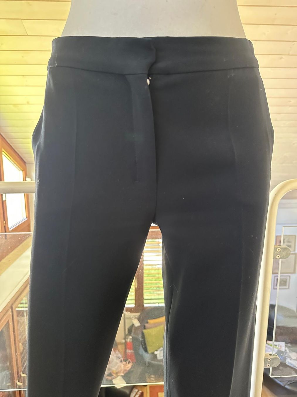 Max Mara Pantaloni: Schwarze Hose von MAX MARA – Usato da Neuhausen venduto da Lechasseur 1