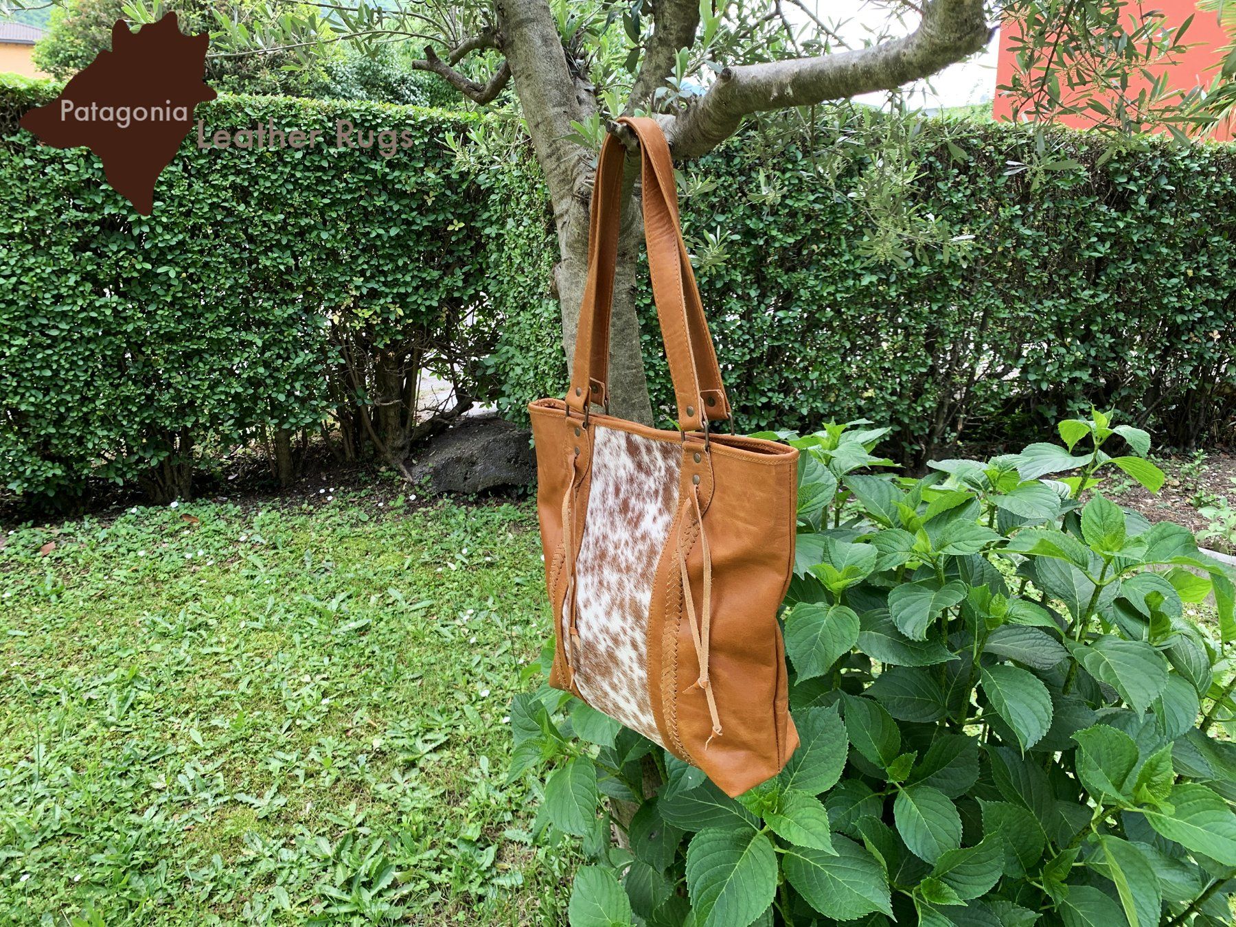 Taschen für Damen: Handtasche aus echtem Kuhfell – Neu und originalverpackt aus Arbedo von patagonialeatherrugs 2