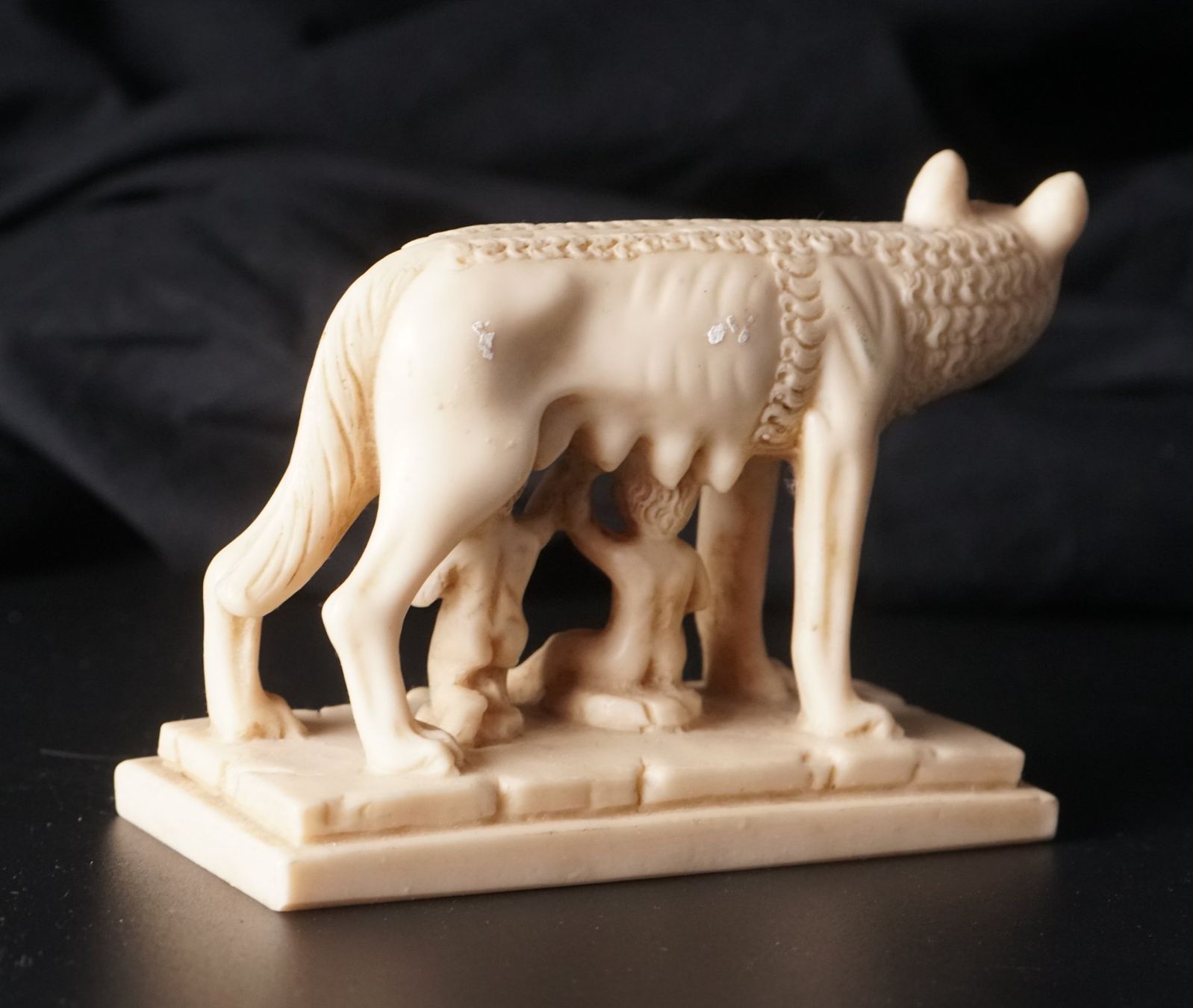 Figuren: Die Kapitolinische Wölfin – Gebraucht aus Volketswil von brockipfannenstil 2