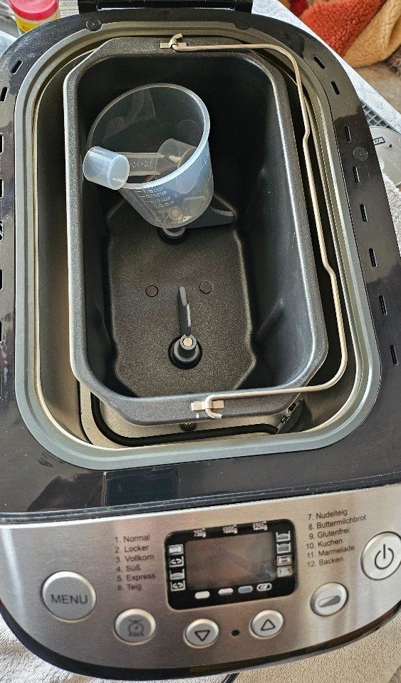 SilverCrest Elettrodomestici da cucina: Brotbackautomat SilverCrest – Usato da Hofstetten ZH venduto da Maya_K 4