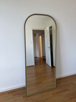 Standspiegel mit Rundbogen-Rahmen goldfarben guter Zustand