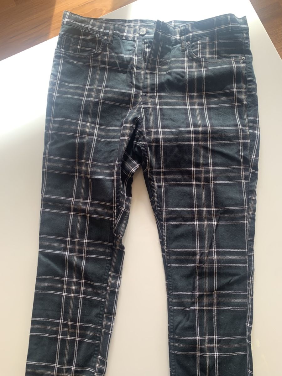 Hosen: H&M Hose Pants Pantalons – Gebraucht aus Chexbres von doe_xns6