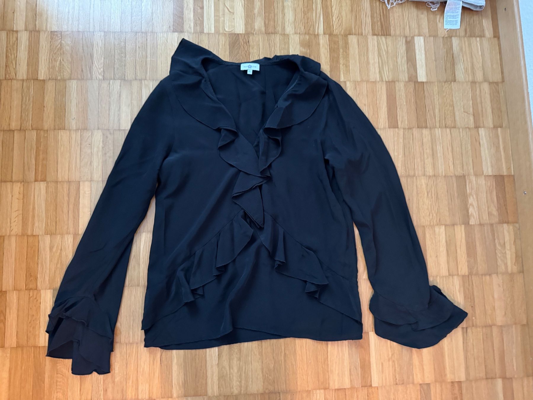 Camicette: Schwarze Bluse mit Rüschen, Grösse 42! – Usato da Jona venduto da Good_luck1_ 4