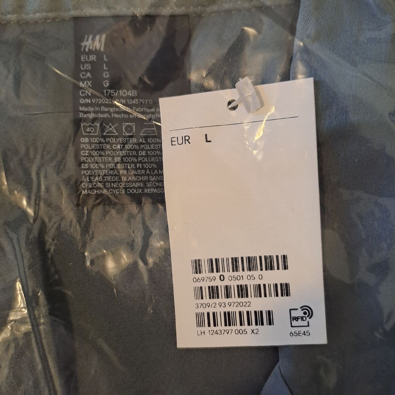 Negligees & Pyjamas: Satin pyjama H&M – Neu und originalverpackt aus Oberengstringen von ger_v5h5 6