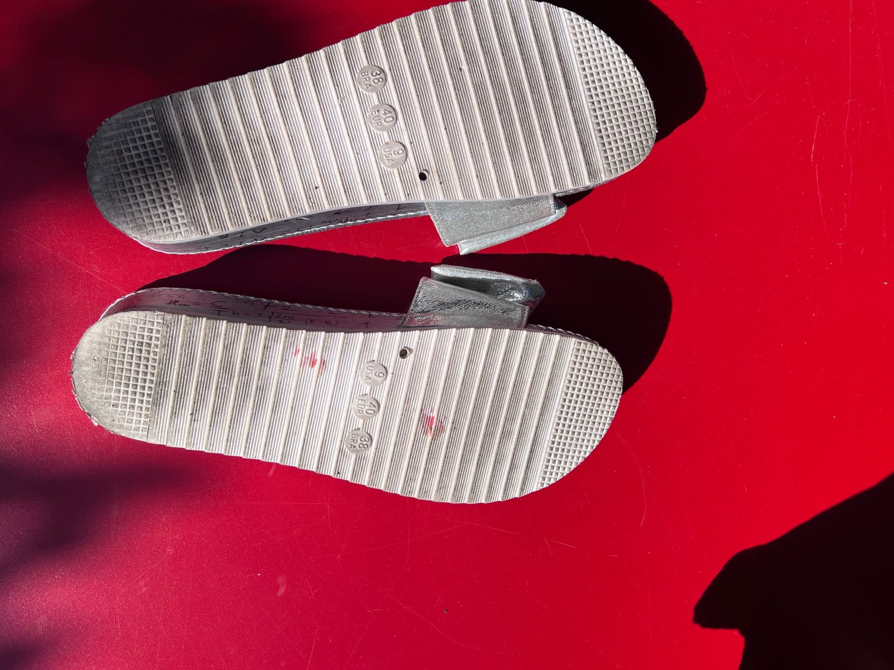 Chaussures femmes: Silberne Sandalen – D'occasion à Rüti ZH par clu_vdg2 4