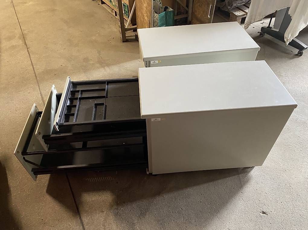 Cassettiere: Meuble de bureau ou atelier – Usato da Les Vieux-Prés venduto da PX132