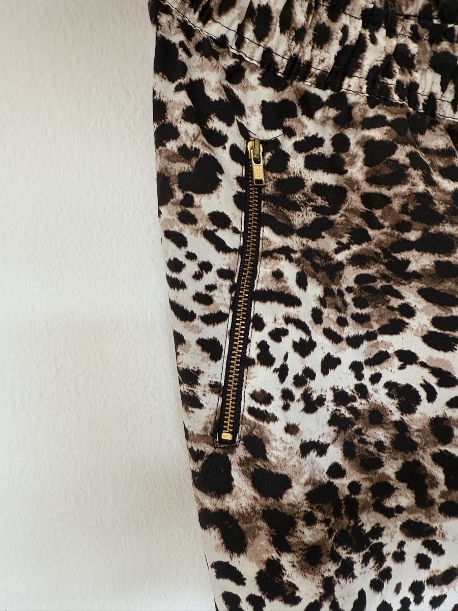 H&M Pantaloni: H&M Leoparden Hose, Grösse S – Usato da Kriens venduto da MeinKleiderschrank 3