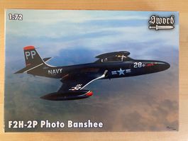Modell 1:72 - F2H-2P Photo Banshee von Sword