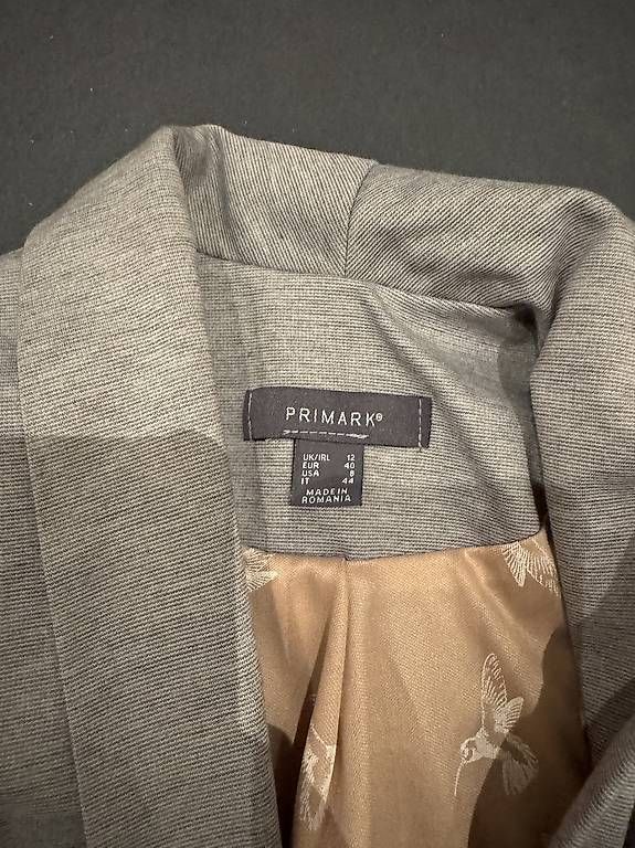 Jacken: Blazer Grau  – Gebraucht aus Sarnen von Sejosa15 1