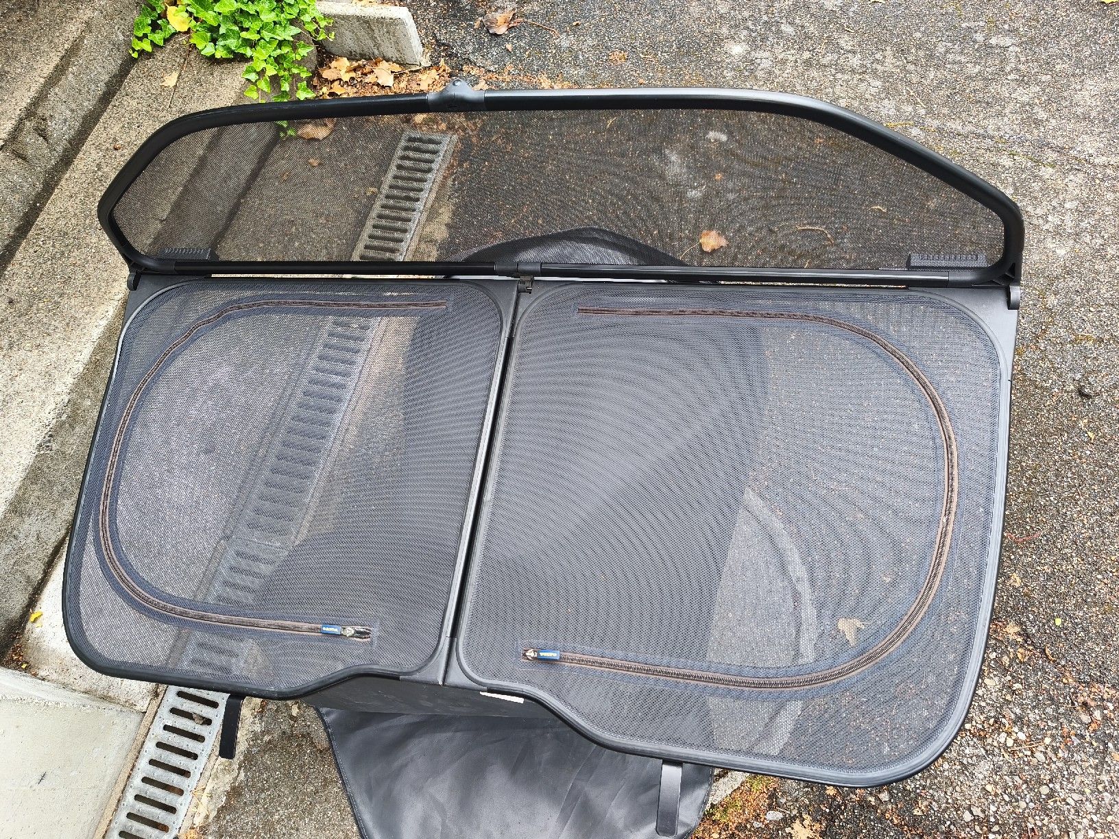 Volvo Tutti pezzi di ricambio auto: Original Windschott Volvo C70 ab 2005 – Usato da Zürich venduto da GoofBar