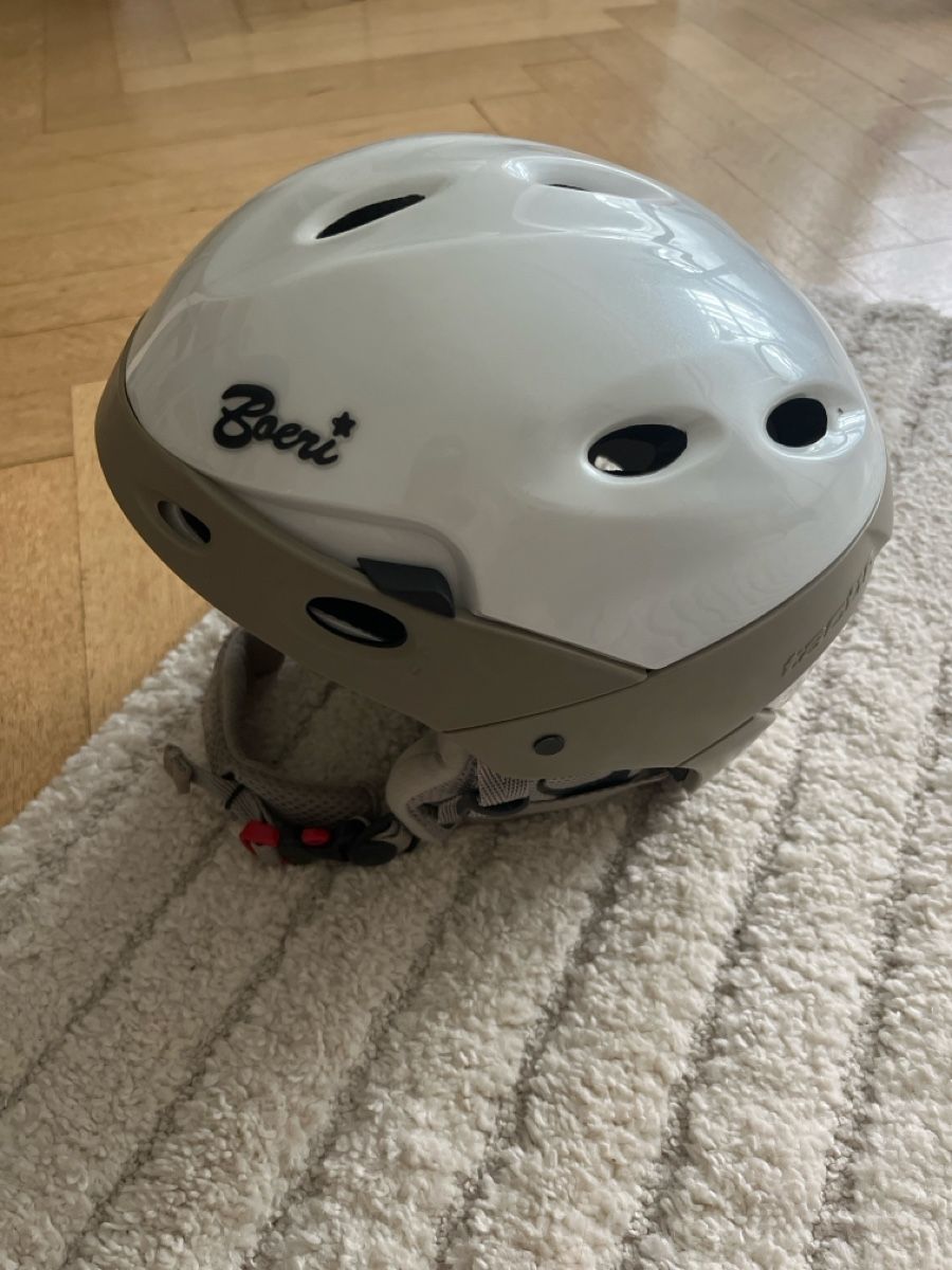 Casques: Ski Helmet  – D'occasion à Basel par ola_d9ym 1