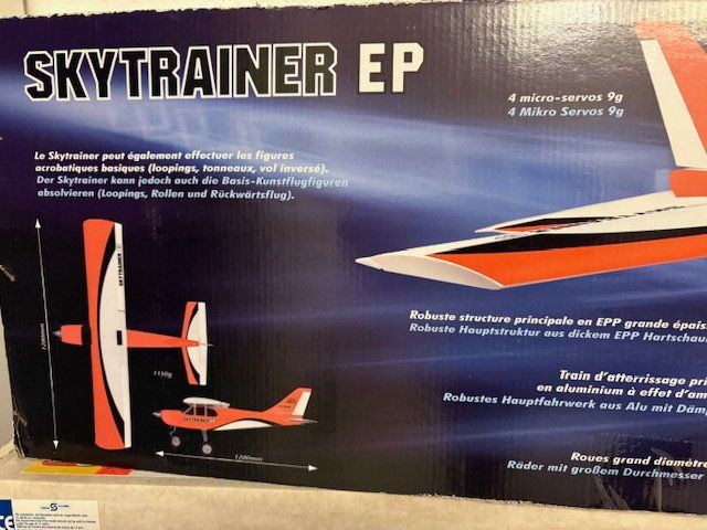 Modellismo RC: T2M Skytrainer EP  (ARF) – Nuovo e nell'imballaggio originale da Würenlingen venduto da Delfinli1 2