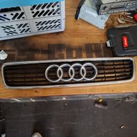 Audi A4 B5 Kühlergrill OEM
