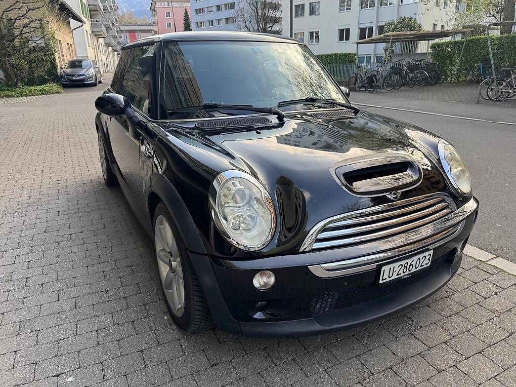 Mini Automobili: MINI Cooper  S / AUTOMATIK / MFK 13.04.2026 – Usato da Luzern venduto da Satbere