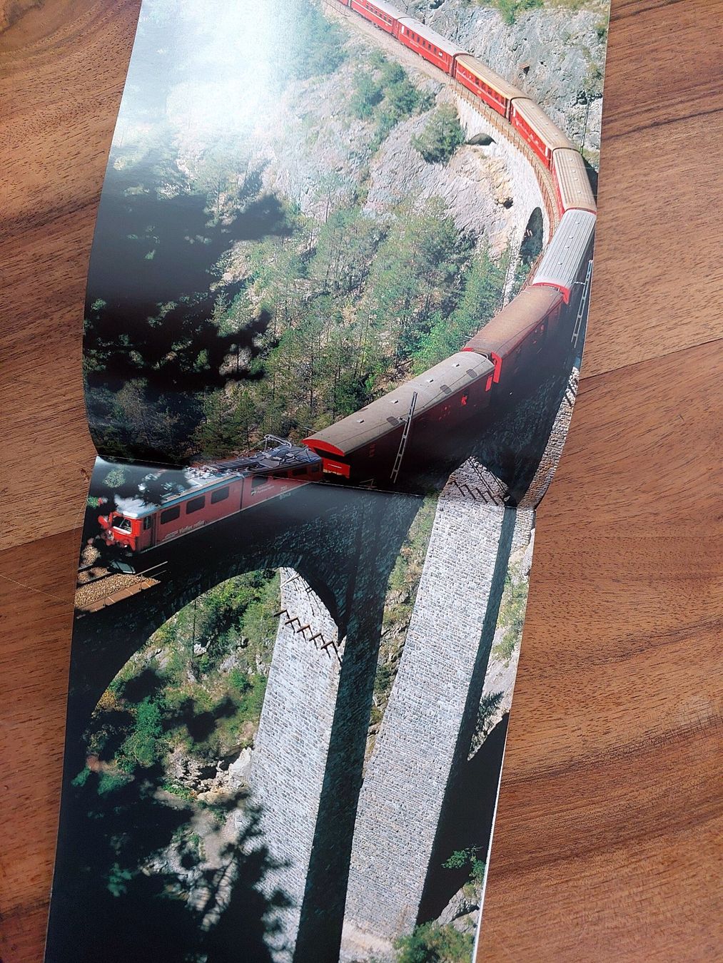 Riviste & Magazine: Bernina Express - Zwei Reiseführer – Usato da Schönenwerd venduto da Steidi 2