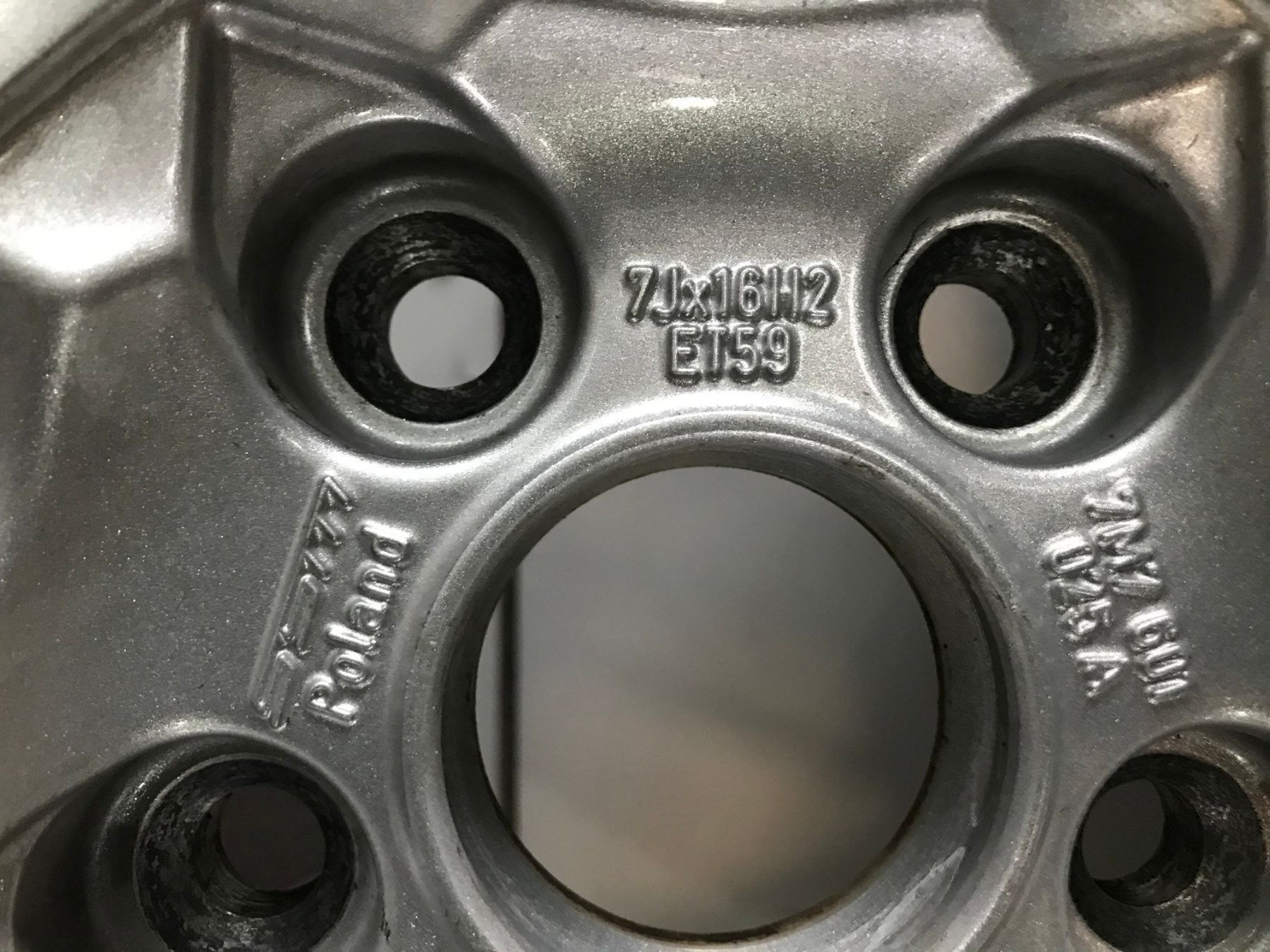 Pneus & Kompletträder: 4 X 16 Zoll Seat Sommerräder – Gebraucht aus Altstätten von TM-Auto 7