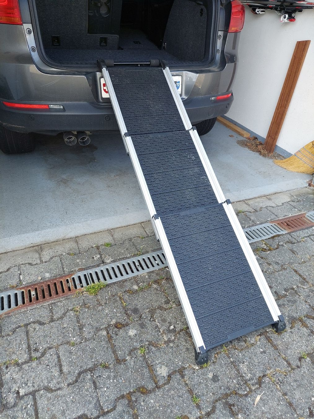 Käfige, Transport & Sicherheit: Hunderampe – Gebraucht aus Schöftland von battli04
