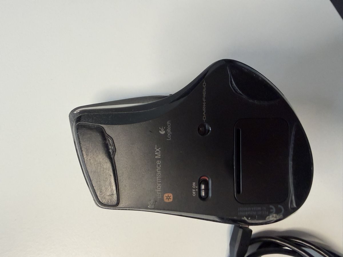 Logitech Mouse: Logitech Performance MX Maus mit USB-Empfänger und Kabel – Usato da Beckenried venduto da chef3945 1