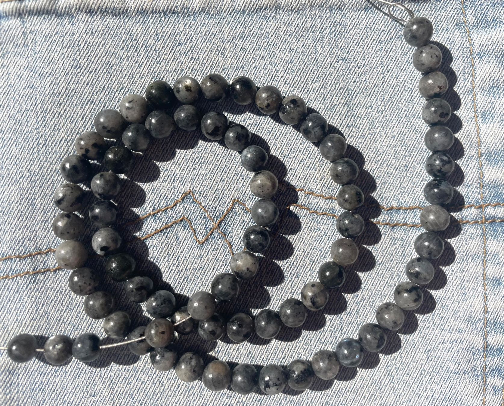 Catenine: Labradorit  grau-schwarz extra!!!  7mm    rund      speziell – Nuovo e nell'imballaggio originale da Leuggern venduto da gemshow 3