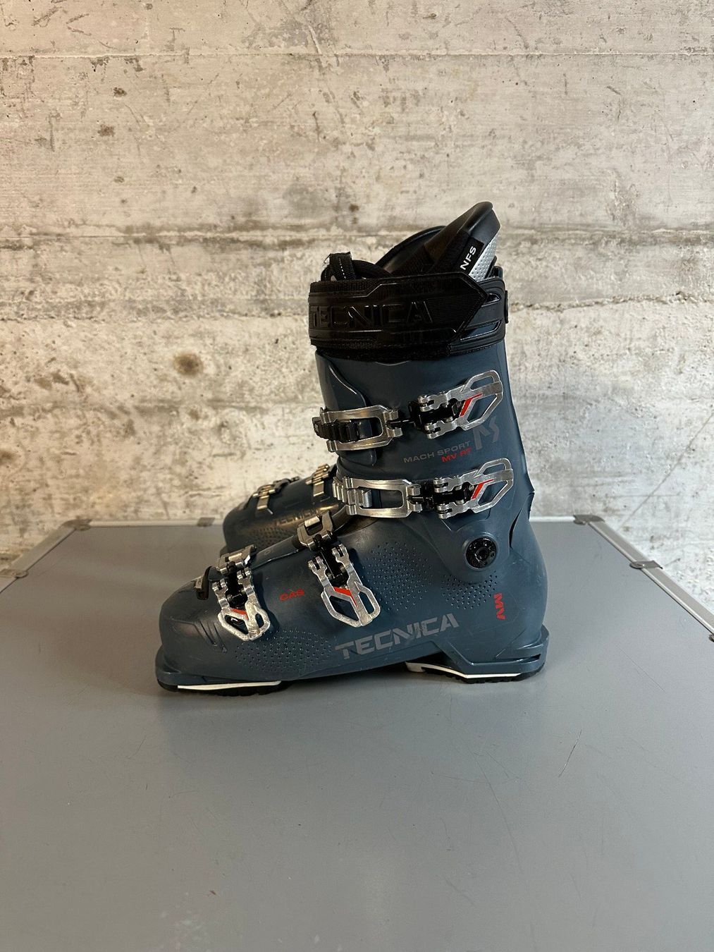 Tecnica Scarpe da uomo: Tecnica Skischuhe 29 / Gr. 44.5 – Usato da Emmenbrücke venduto da karkarkar 2