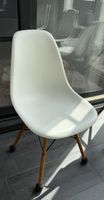 Chaise Vitra Eames blanche