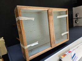 Tisch- oder Hängevitrine, Glasdeckel, H12 / B56 / T44_1antik