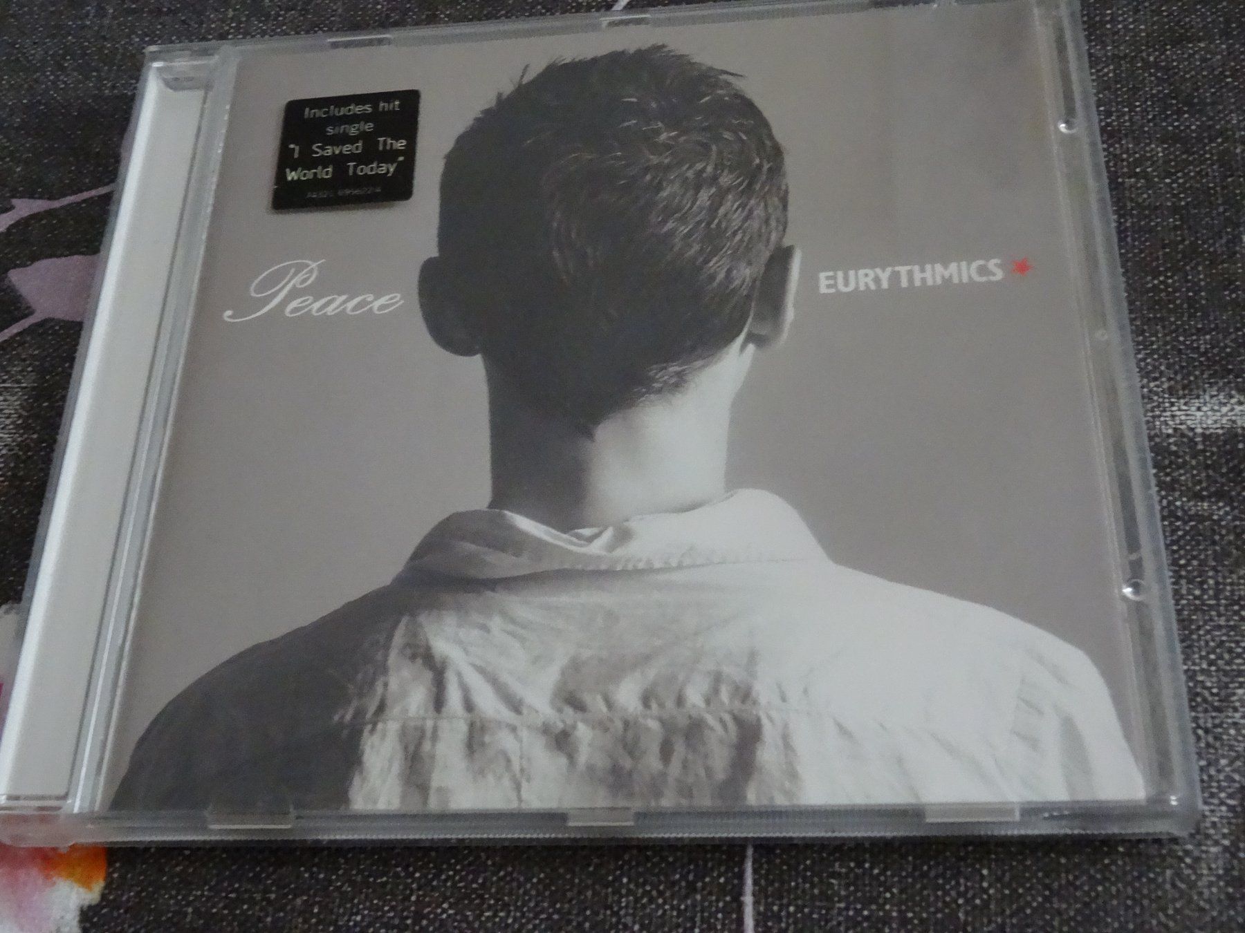 CDs: Eurythmics - Peace CD – Gebraucht aus Olten von Disc-Ausverkauf