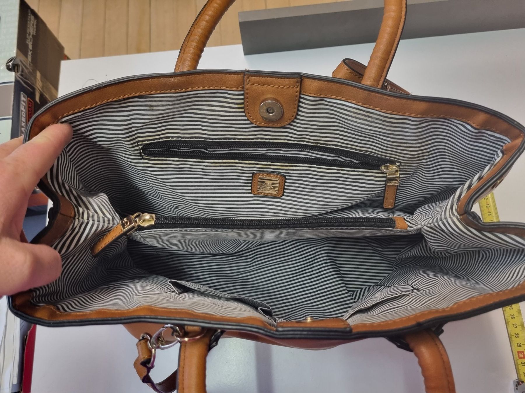 Taschen für Damen: Carpisa Handtasche – Gebraucht aus Schönenwerd von Chez_Mimi 2